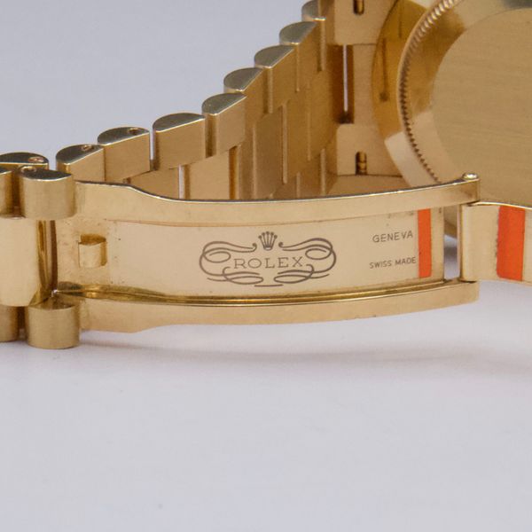 Rolex Day-Date 40 228238